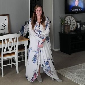 Chic soul, 1x, white floral long sleeve maxi dress